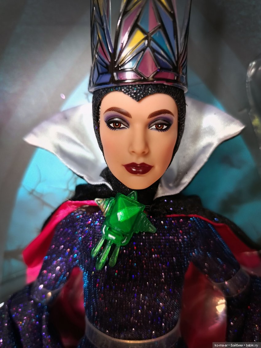 Disney Collector Evil Queen / Злая Королева от Дисней (фото 6)