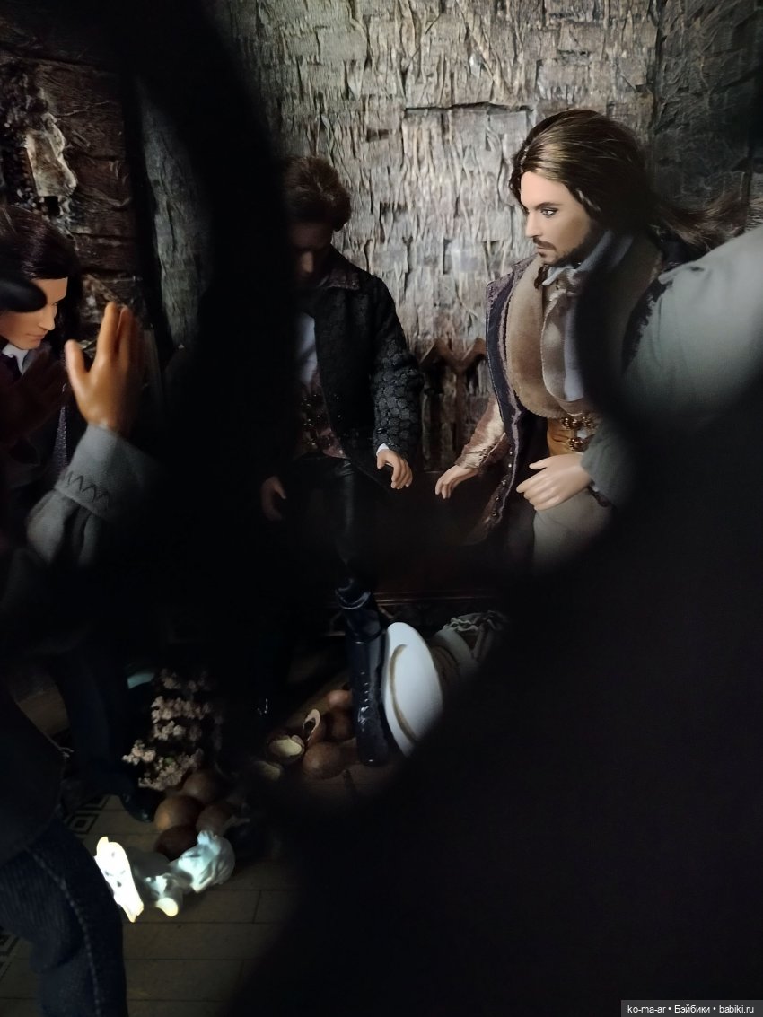 Вампиры / 19 серия — Кукольные фотоистории и сериалы: комиксы