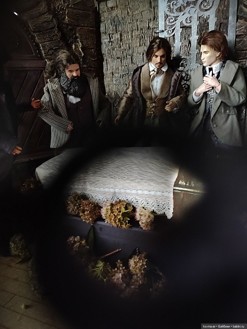 Вампиры / 19 серия — Кукольные фотоистории и сериалы: комиксы