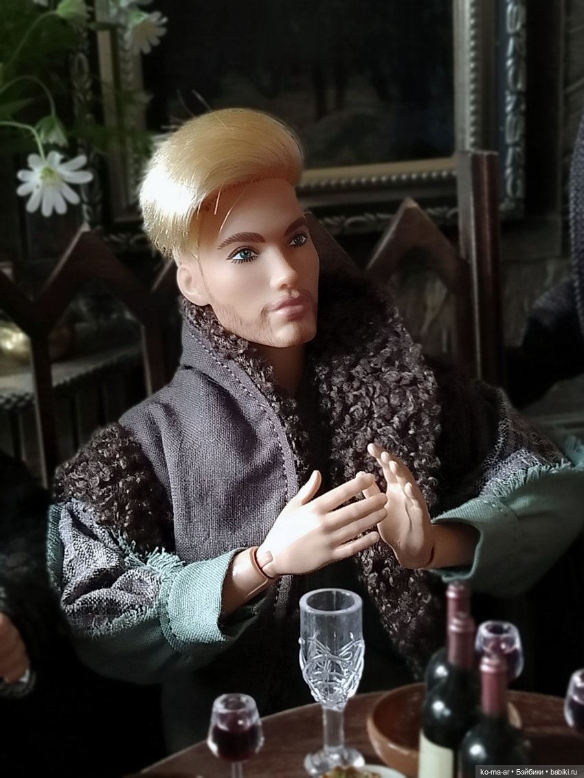 Анонс / Вампиры или семейные хроники графов Дракула-Карди