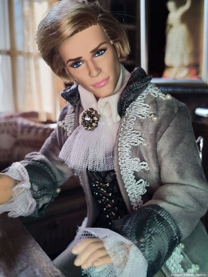 Анонс / Вампиры или семейные хроники графов Дракула-Карди