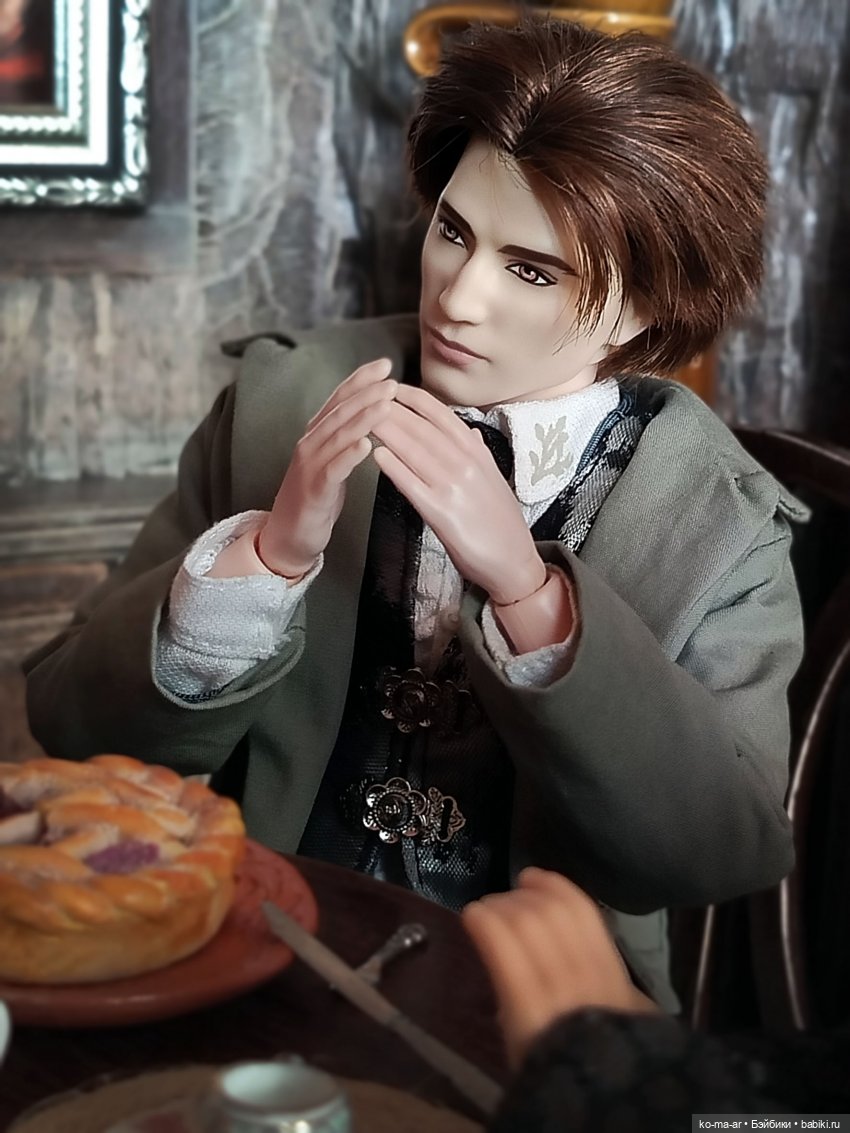 Анонс / Вампиры или семейные хроники графов Дракула-Карди