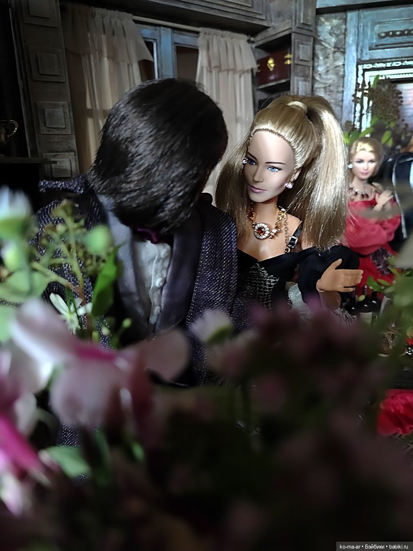 Вампиры / 32 серия — Кукольные фотоистории и сериалы: комиксы