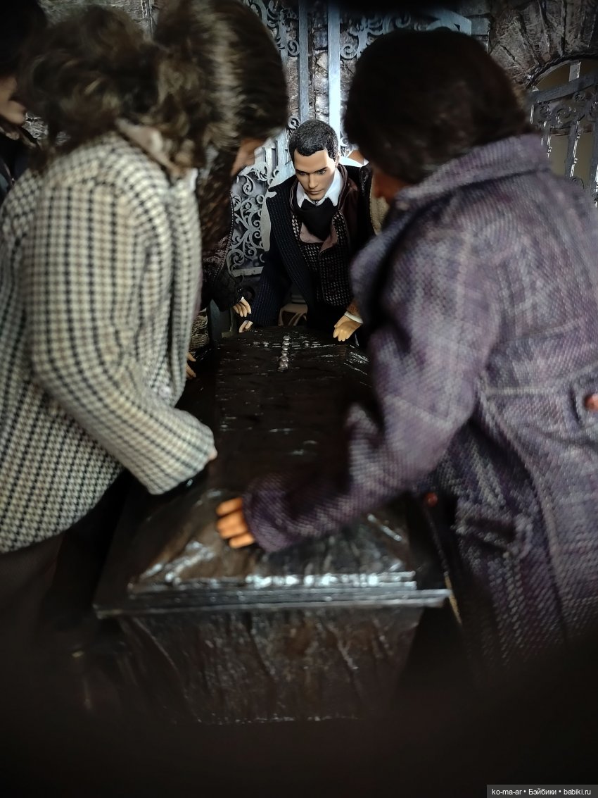 Вампиры / 51 серия — Кукольные фотоистории и сериалы: комиксы