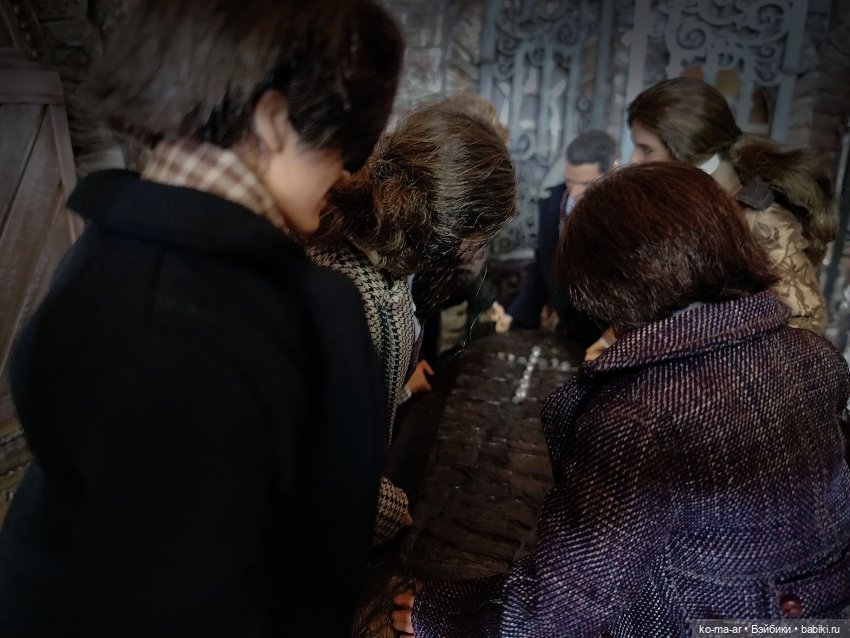 Вампиры / 51 серия — Кукольные фотоистории и сериалы: комиксы