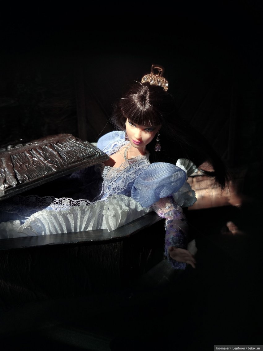 Вампиры / 51 серия — Кукольные фотоистории и сериалы: комиксы