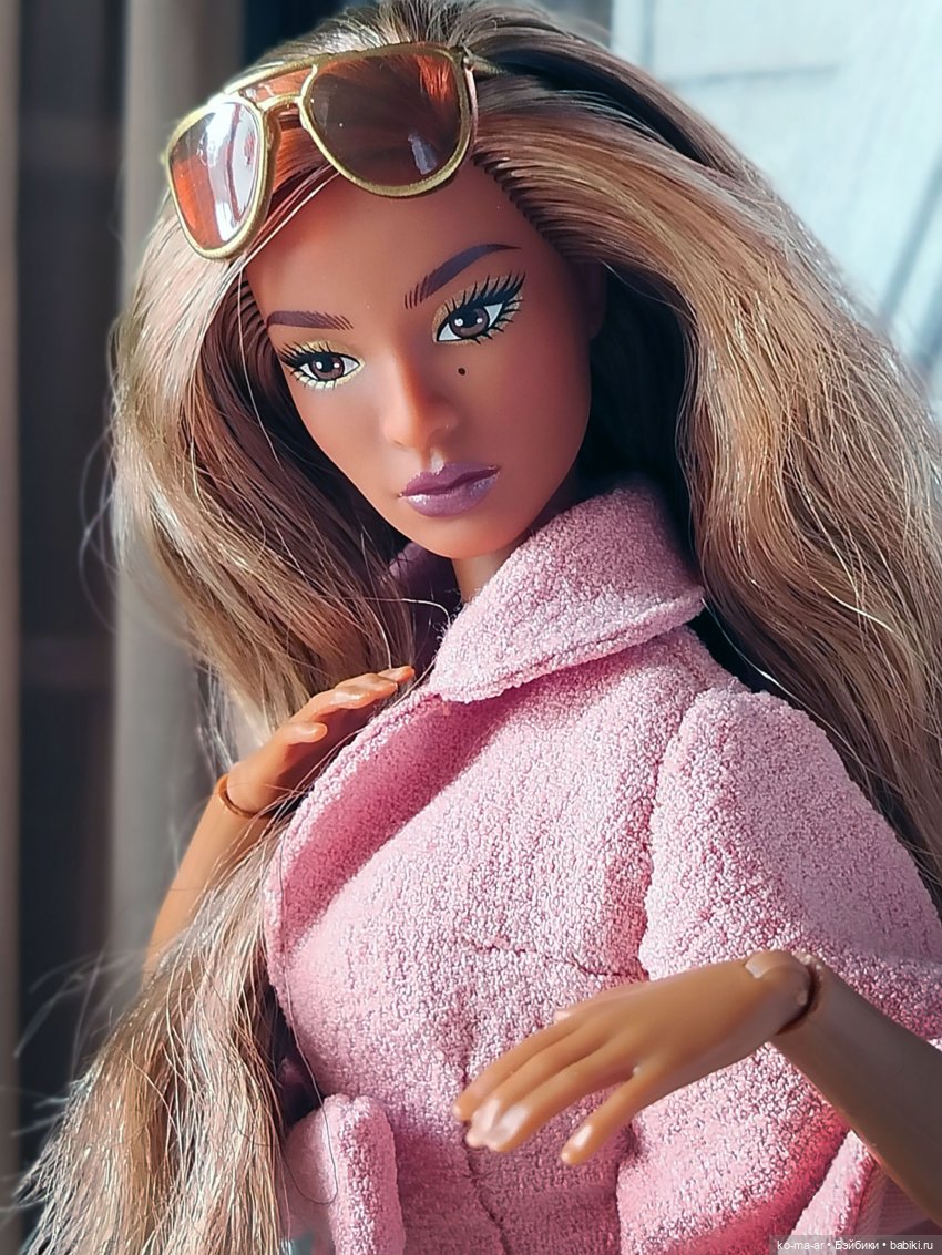 Базовые 2026 — Куклы Barbie (Барби): Looks (фото 3)