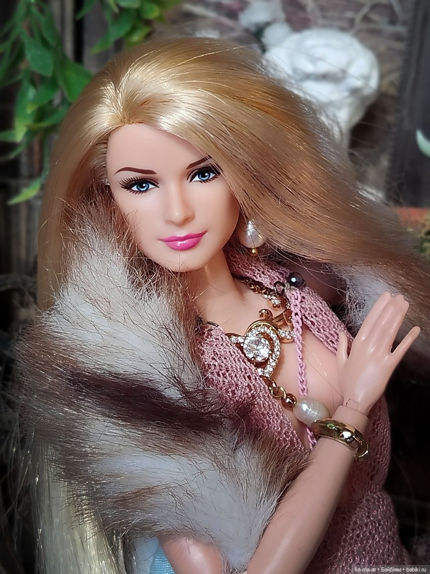 Барби Грейс Келли х 3 / Расследование