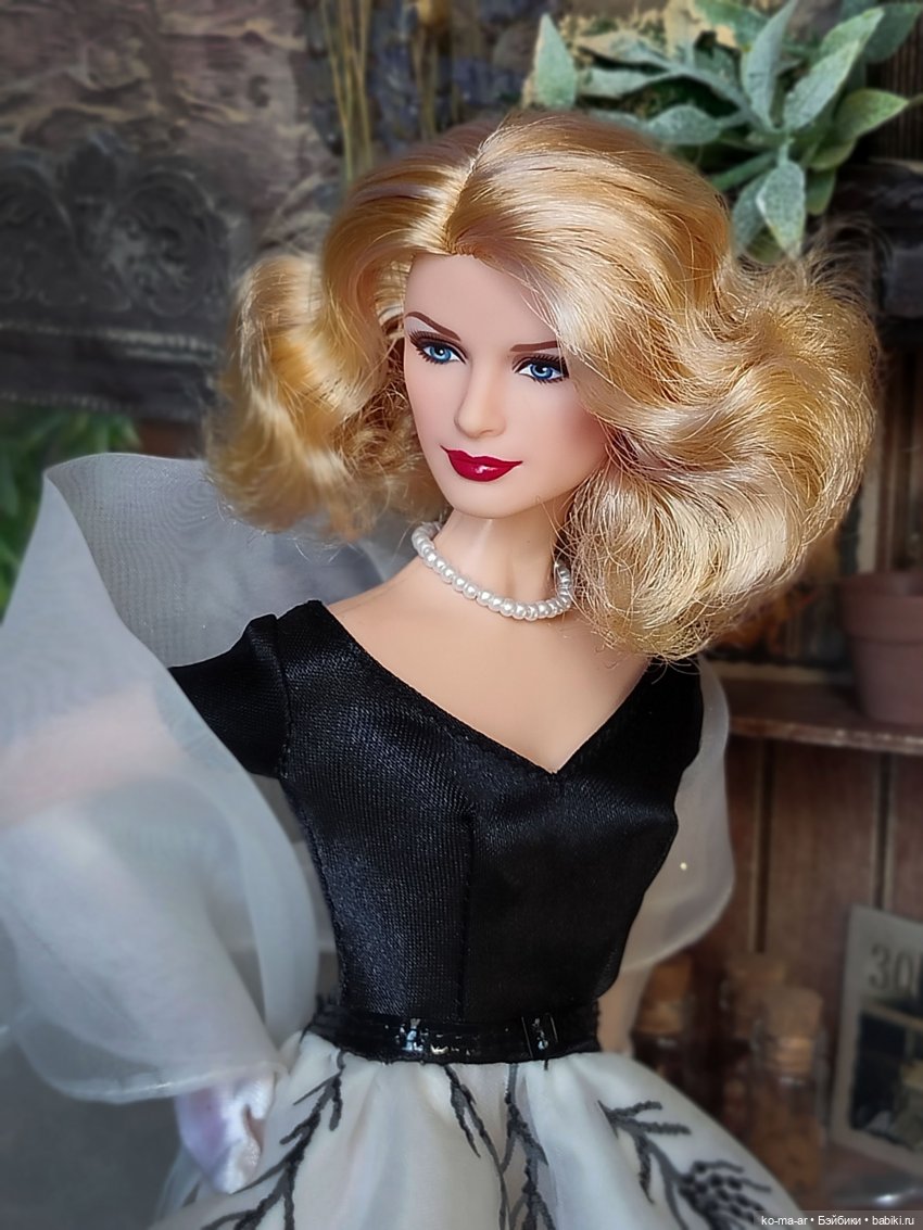 Барби Грейс Келли х 3 / Расследование