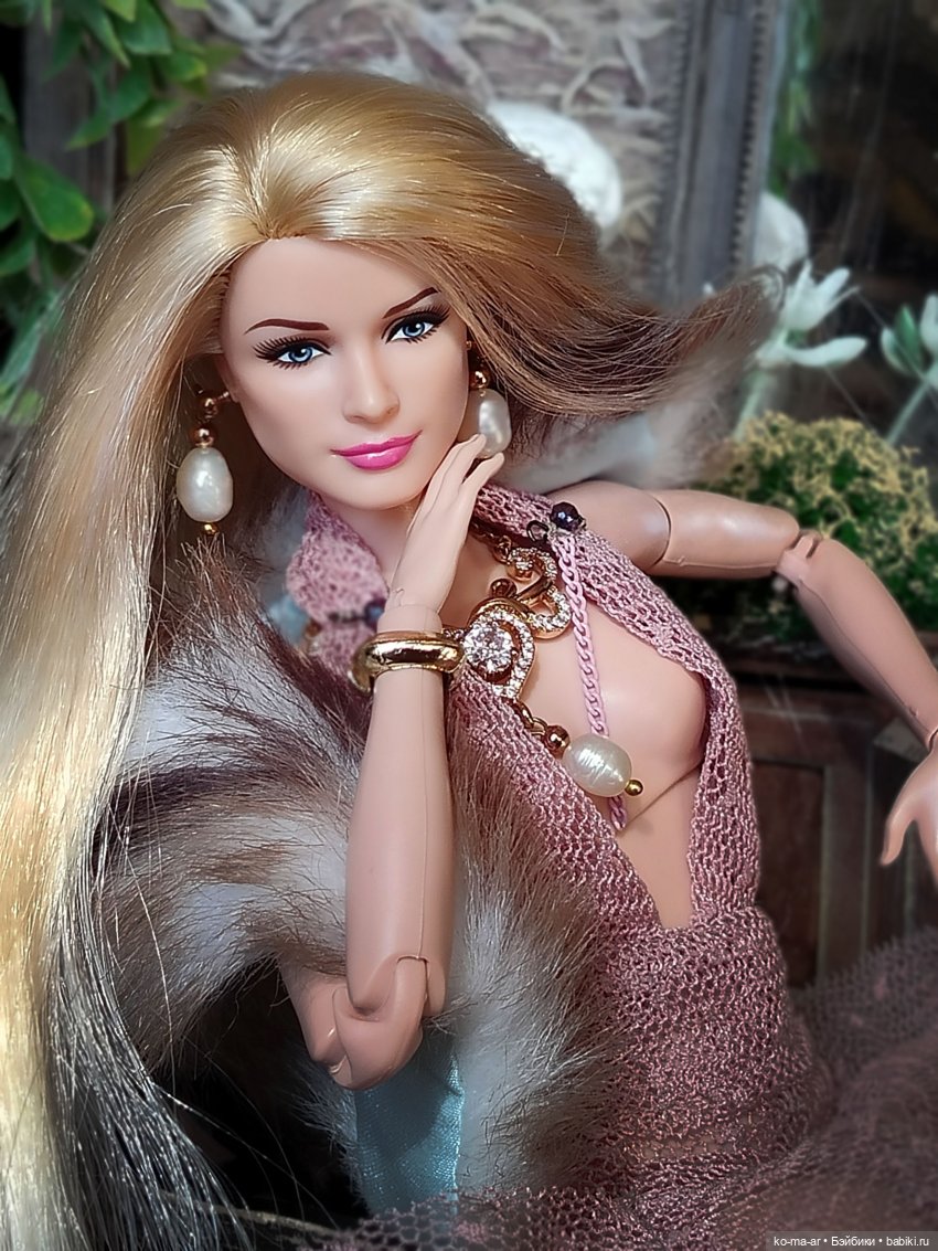 Барби Грейс Келли х 3 / Расследование