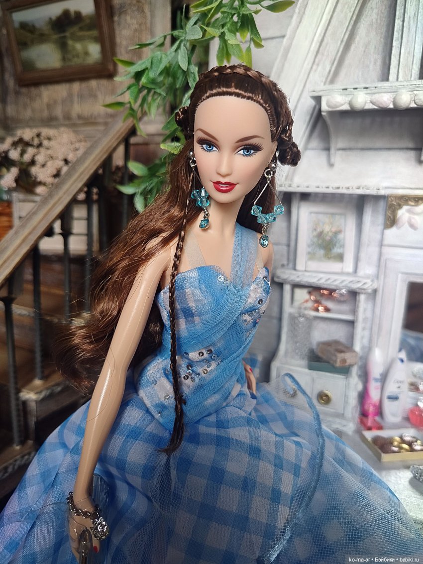 Barbie Dorothy Wizard Fantasy Glamour 2013