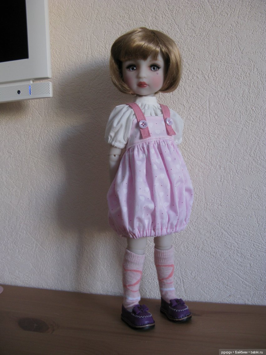 Увлекательные парики | Бэйбики Увлекательные парики — Куклы Ruby Red (Руби Ред) Fashion Friends: Siblies (фото 6)