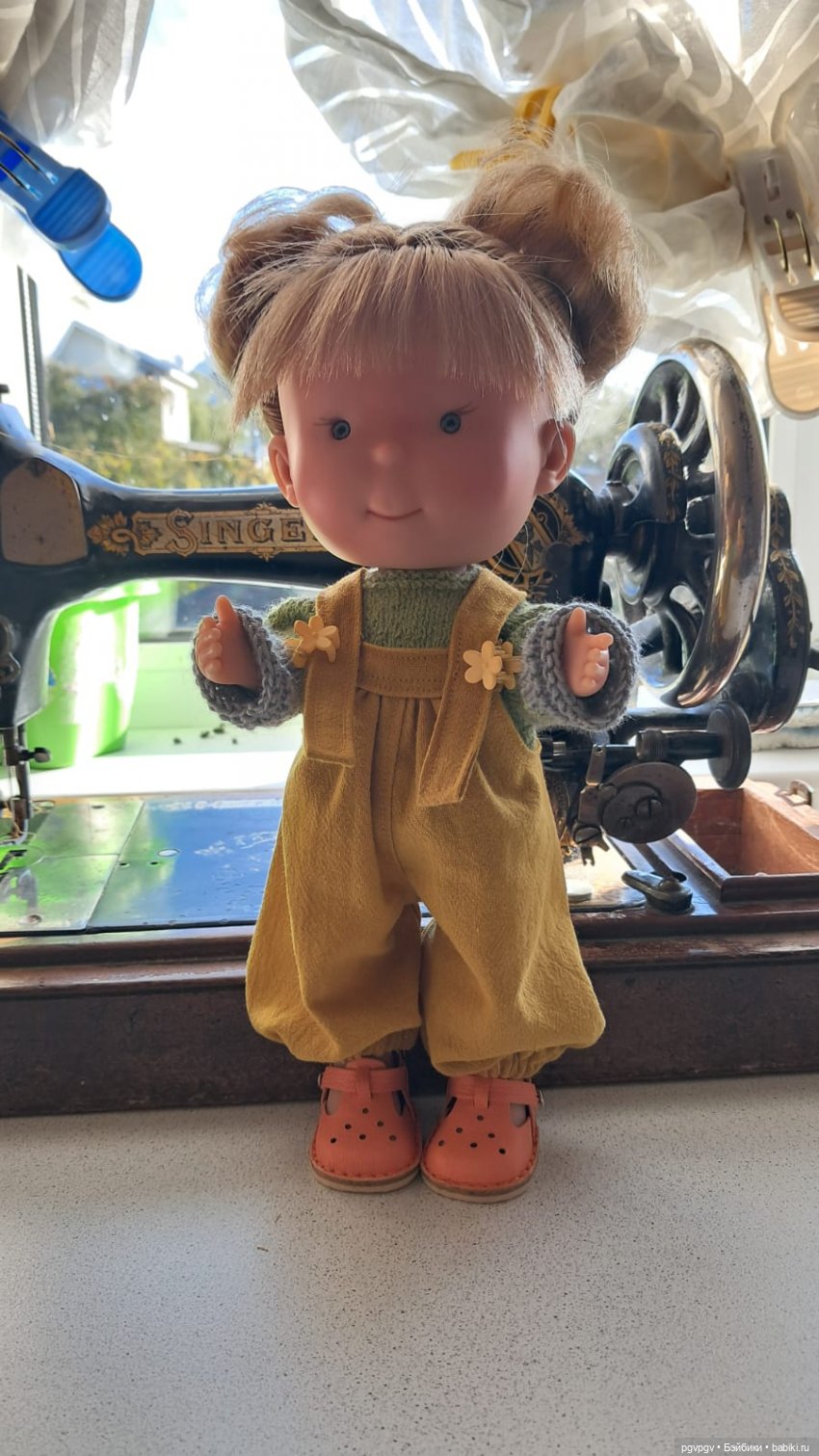 Дачная осень — Куклы Nines d'Onil (Нинес): Миа (Mia) (фото 7)