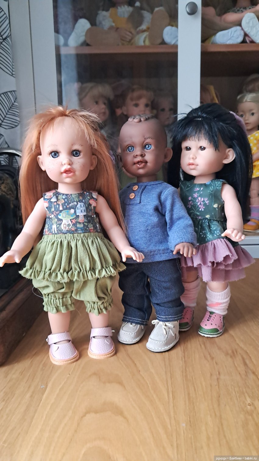 Попыталась сфотографировать всех своих кукол