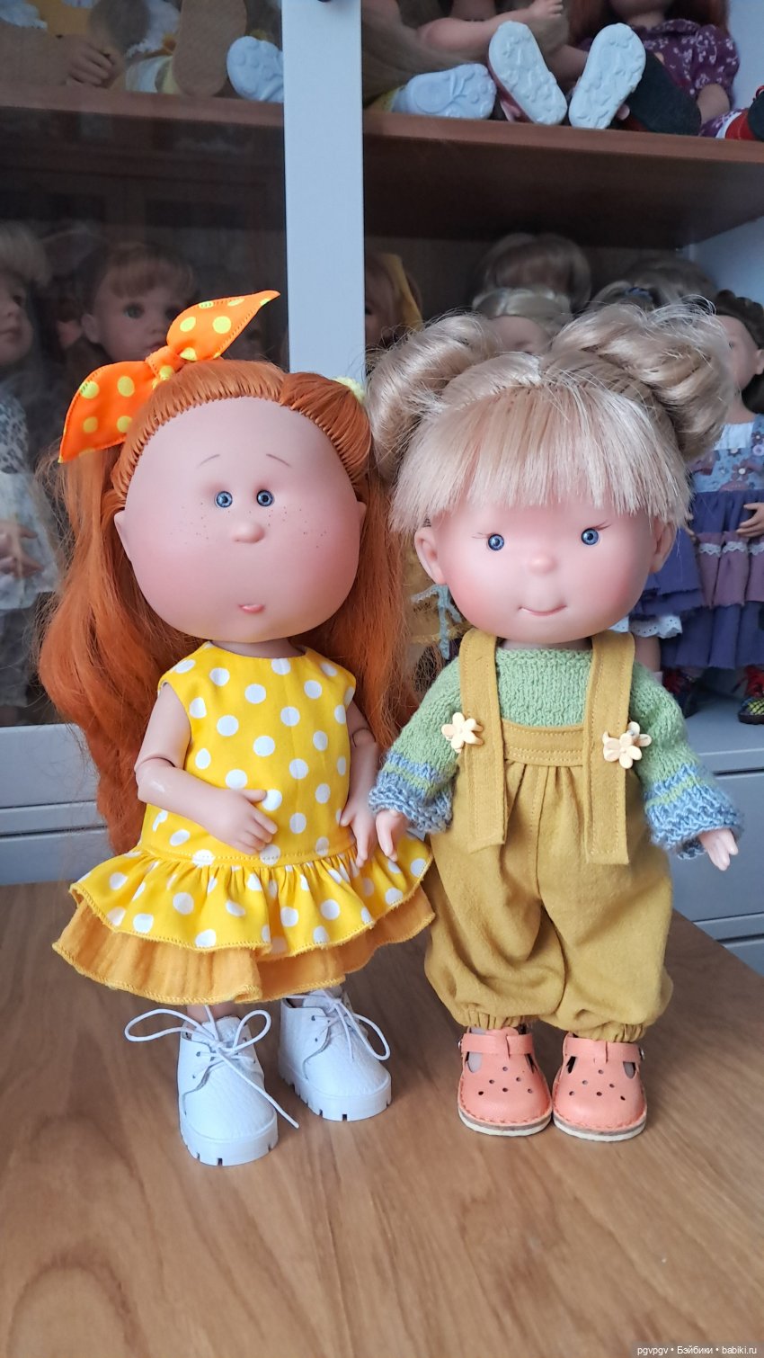 Попыталась сфотографировать всех своих кукол