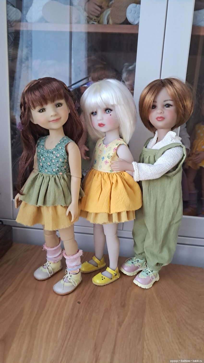 Попыталась сфотографировать всех своих кукол (фото 2)