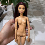 Гибрид Барби на подвижном теле