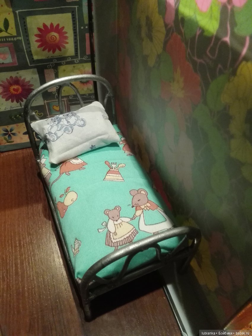 Моя кроватка к Вашей в гости :-)!