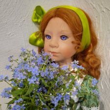 Она...иная...