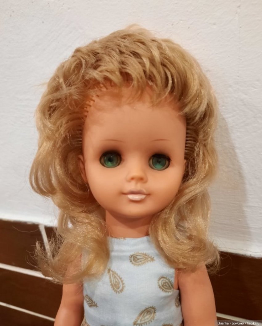 Белла (листая летние фото)