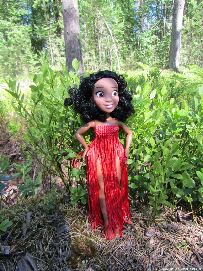 Гибрид Тианы от Hasbro и LOL OMG Miss Independent