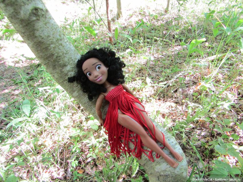 Гибрид Тианы от Hasbro и LOL OMG Miss Independent