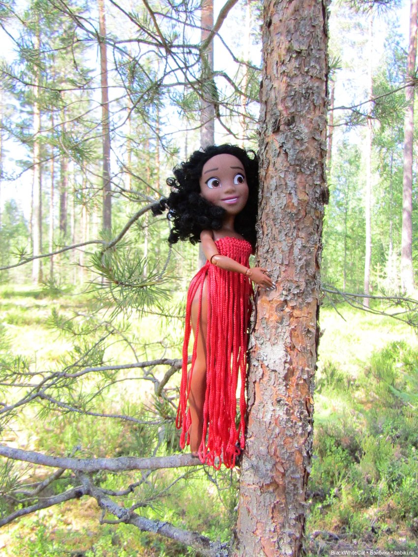 Гибрид Тианы от Hasbro и LOL OMG Miss Independent