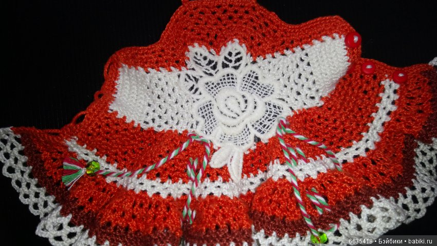 Как можно ввязать кружевные и гипюровые вставки в изделие