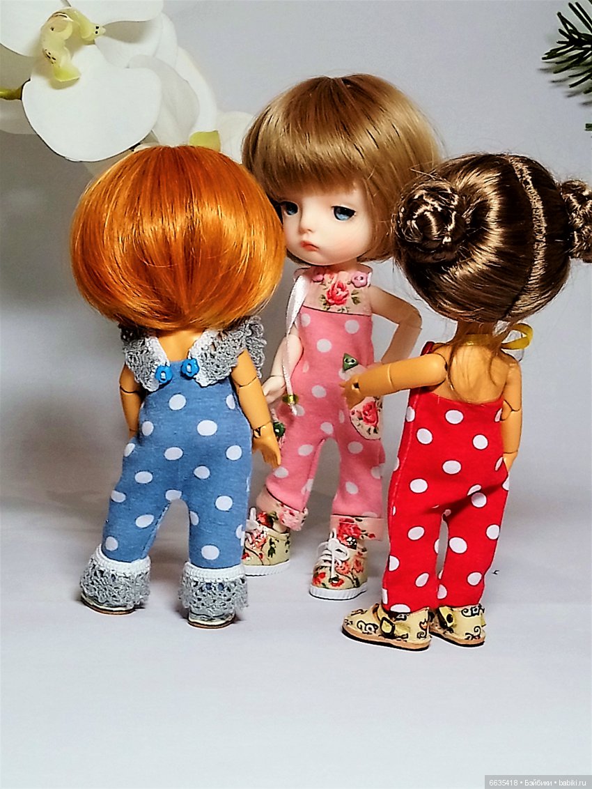 Комбинезончики для моих кукол (фото 3)