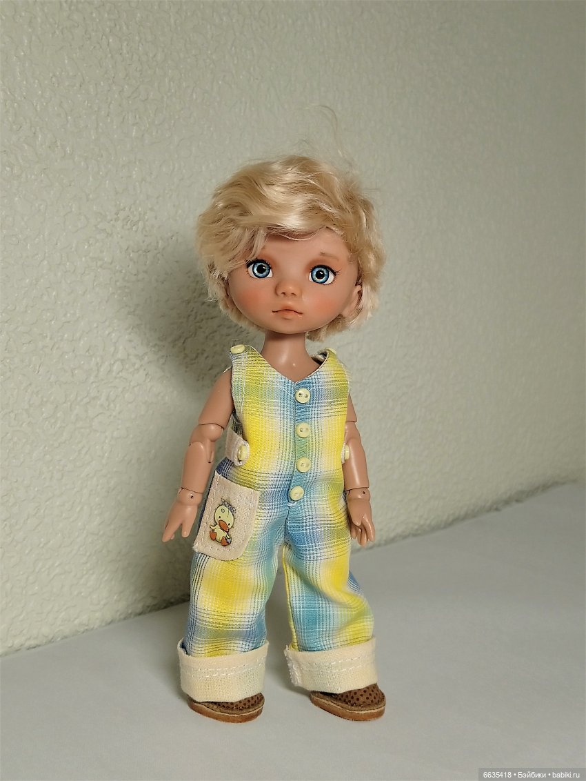 «КЛЕТОЧКА» в одежде для кукол