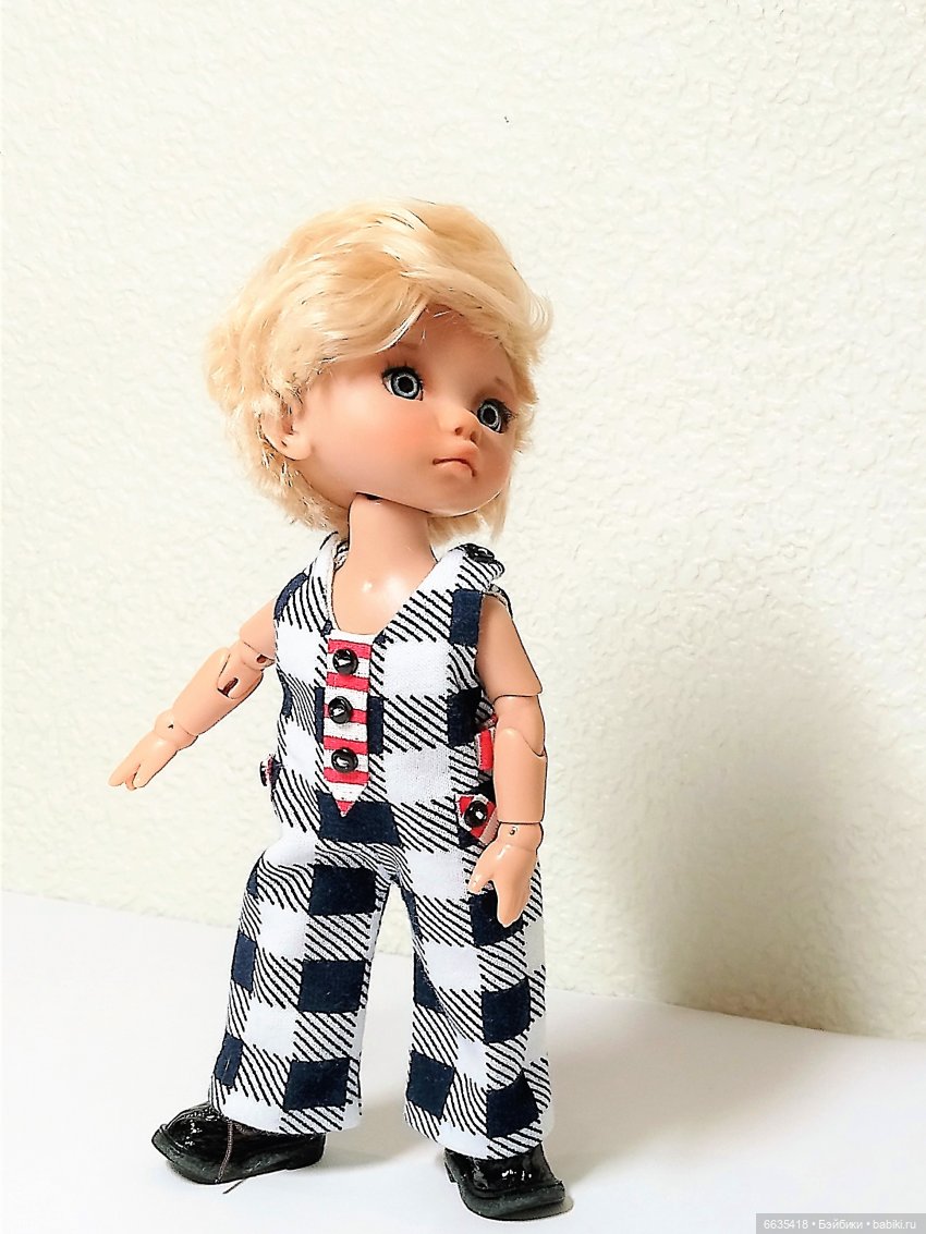 «КЛЕТОЧКА» в одежде для кукол