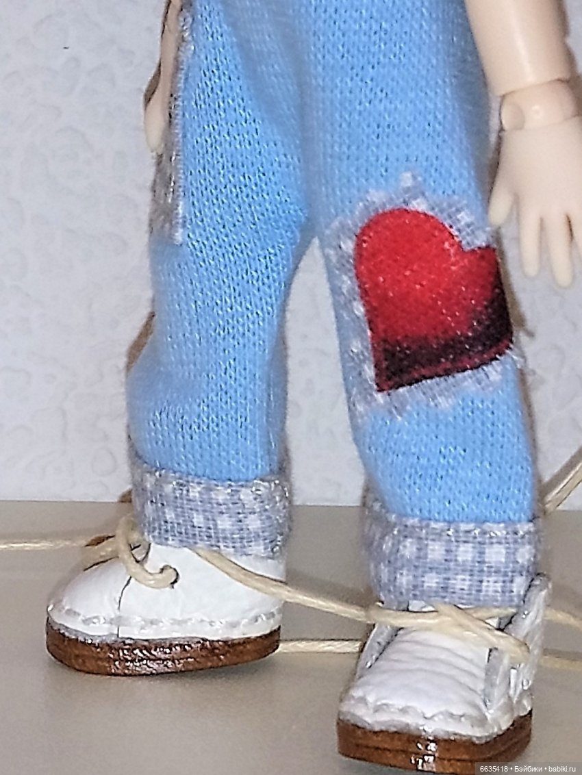 МК «Аппликация в одежде кукол»