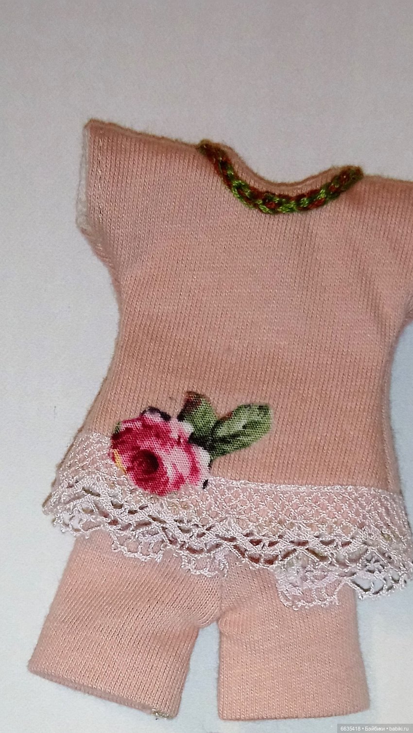 МК «Аппликация в одежде кукол»