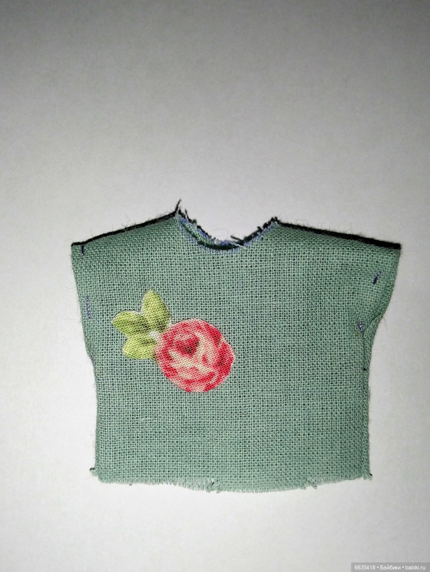 МК «Аппликация в одежде кукол»