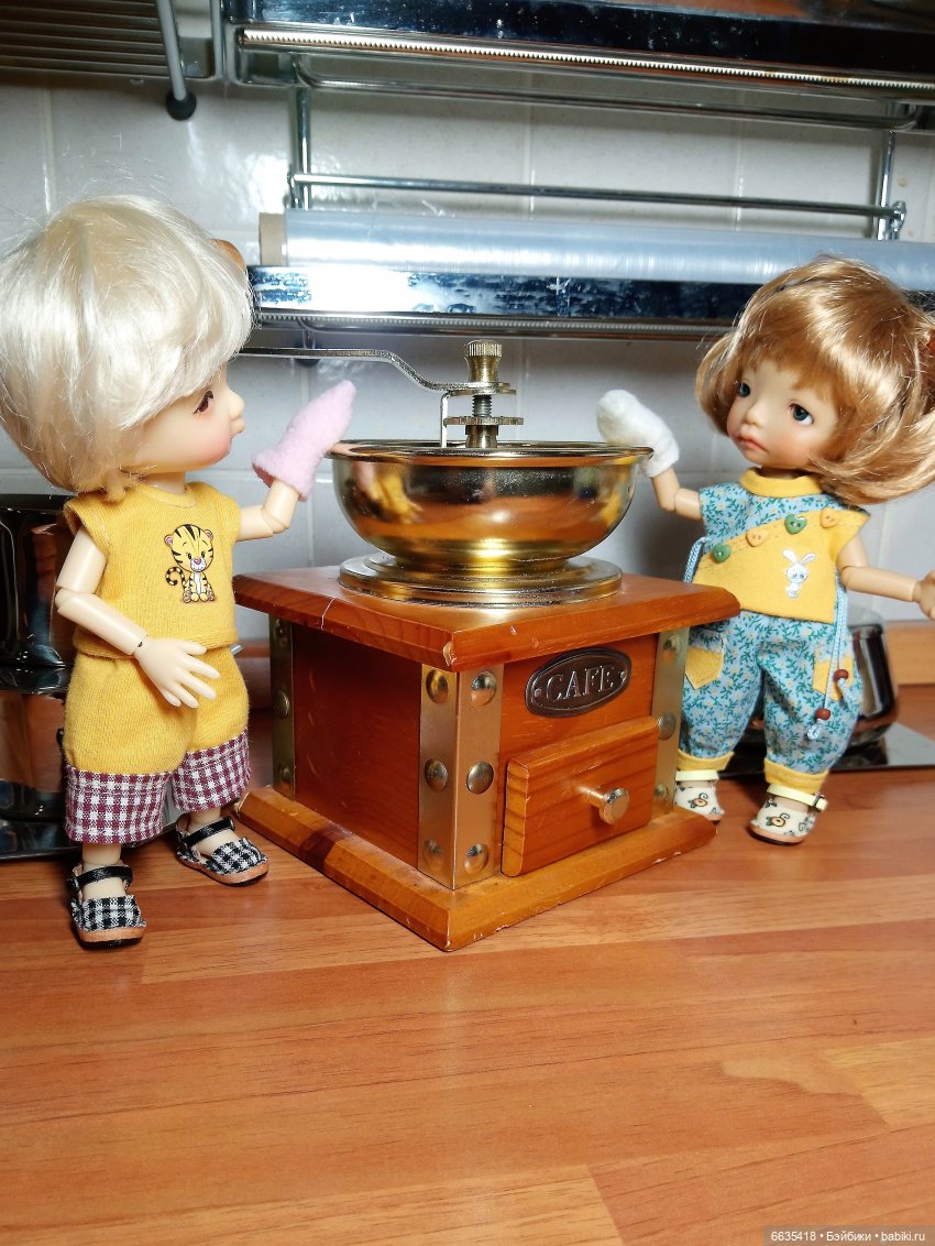 Достоинства однотонных тканей в кукольной одежде | Бэйбики Достоинства однотонных тканей в кукольной одежде