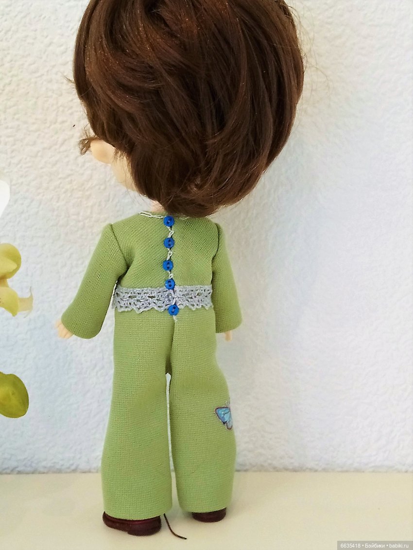 МК «Пошив комбинезона с рукавами, отрезного по талии и с застежкой на спинке для кукол XIAOMI MONST» (фото 4)