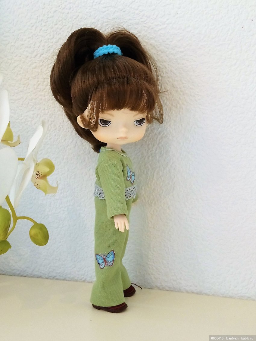 МК «Пошив комбинезона с рукавами, отрезного по талии и с застежкой на спинке для кукол XIAOMI MONST» (фото 3)