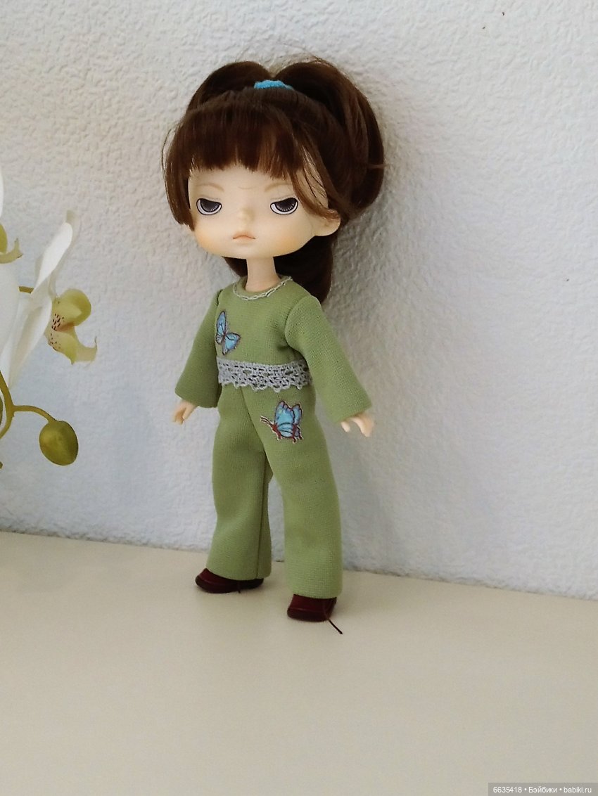 МК «Пошив комбинезона с рукавами, отрезного по талии и с застежкой на спинке для кукол XIAOMI MONST»