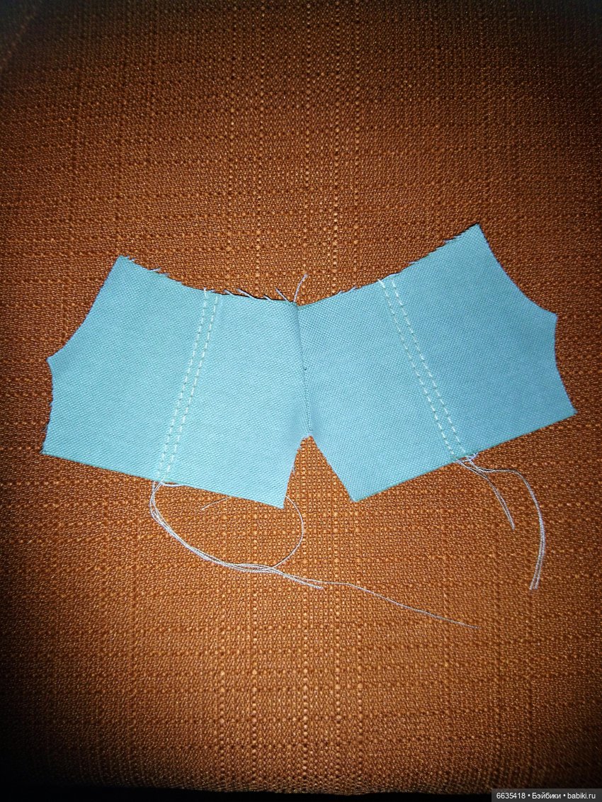 МК «Второй способ отстрочки по бокам при пошиве одежды для кукол»