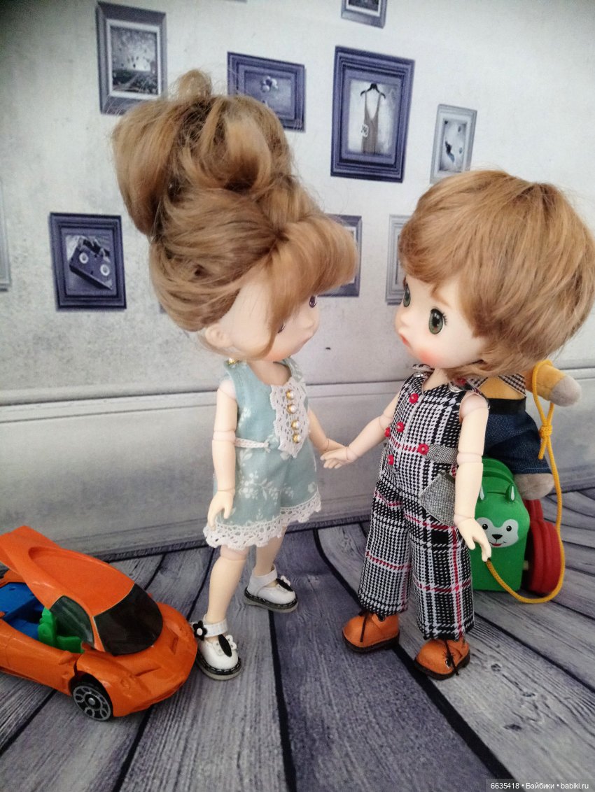 Первые игрушки… Первые знакомства… Первый друг…