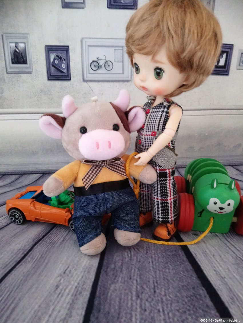 Первые игрушки… Первые знакомства… Первый друг…