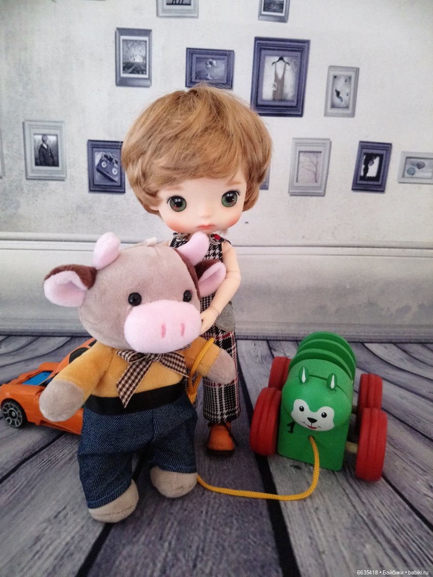 Первые игрушки… Первые знакомства… Первый друг…