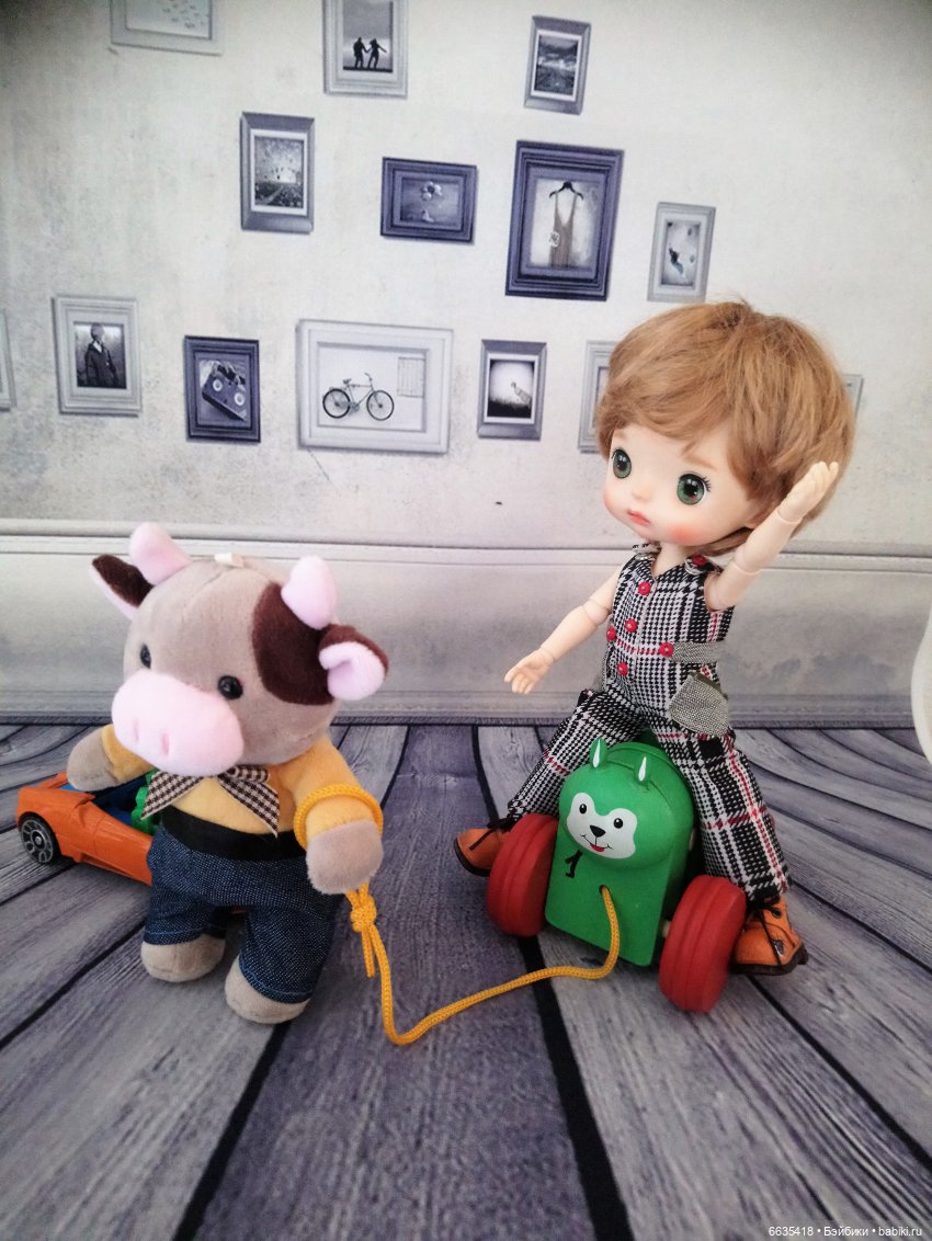 Первые игрушки… Первые знакомства… Первый друг…