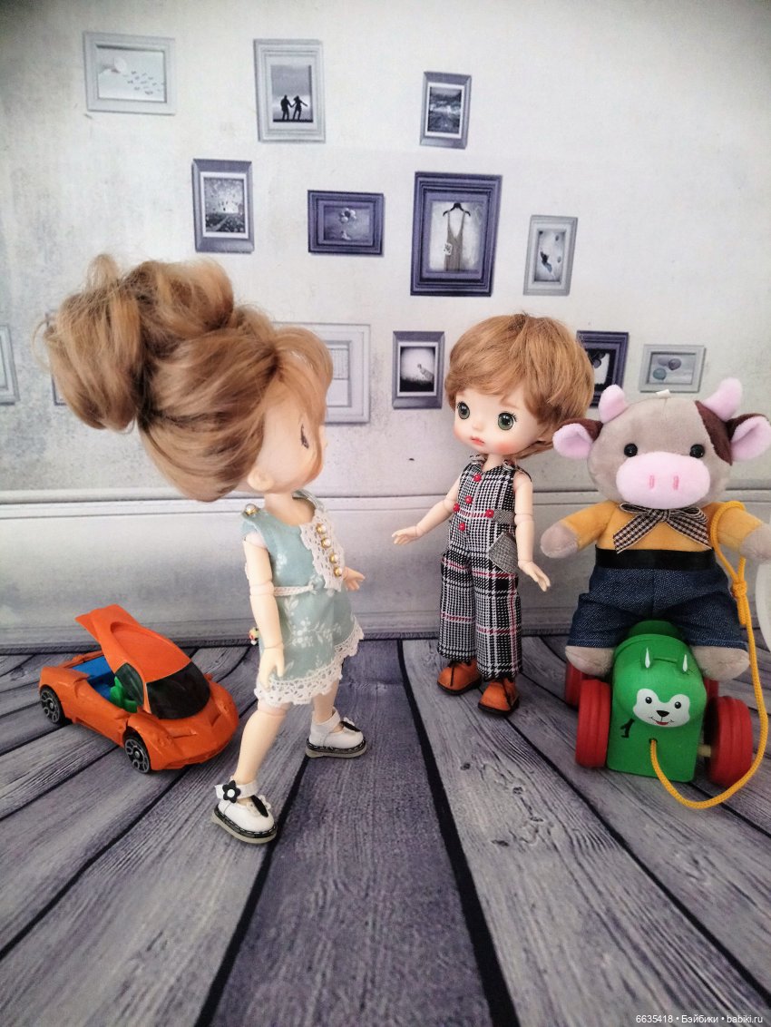 Первые игрушки… Первые знакомства… Первый друг…