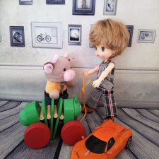 Первые игрушки… Первые знакомства… Первый друг…