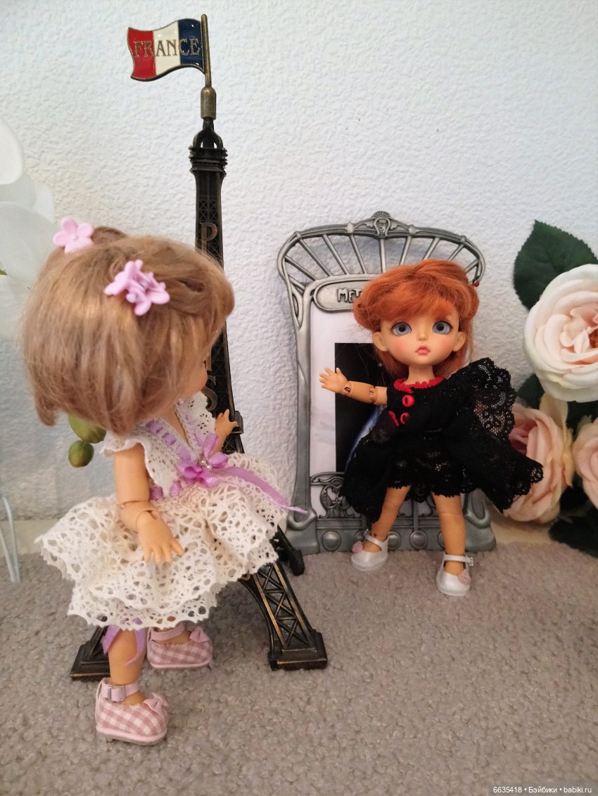 О чем могут беседовать девочки