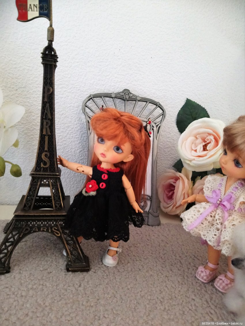 О чем могут беседовать девочки