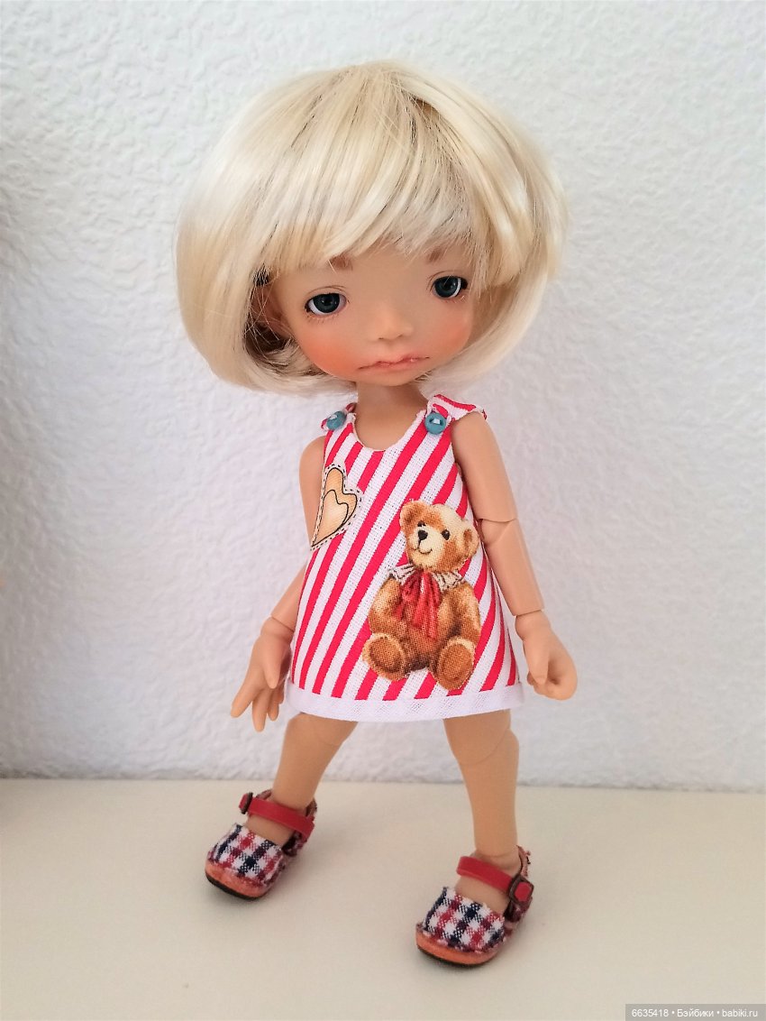 Цельнокроенные сарафанчики, сшитые по МК «Цельнокроенный сарафанчик для кукол или Как рождается выкройка»