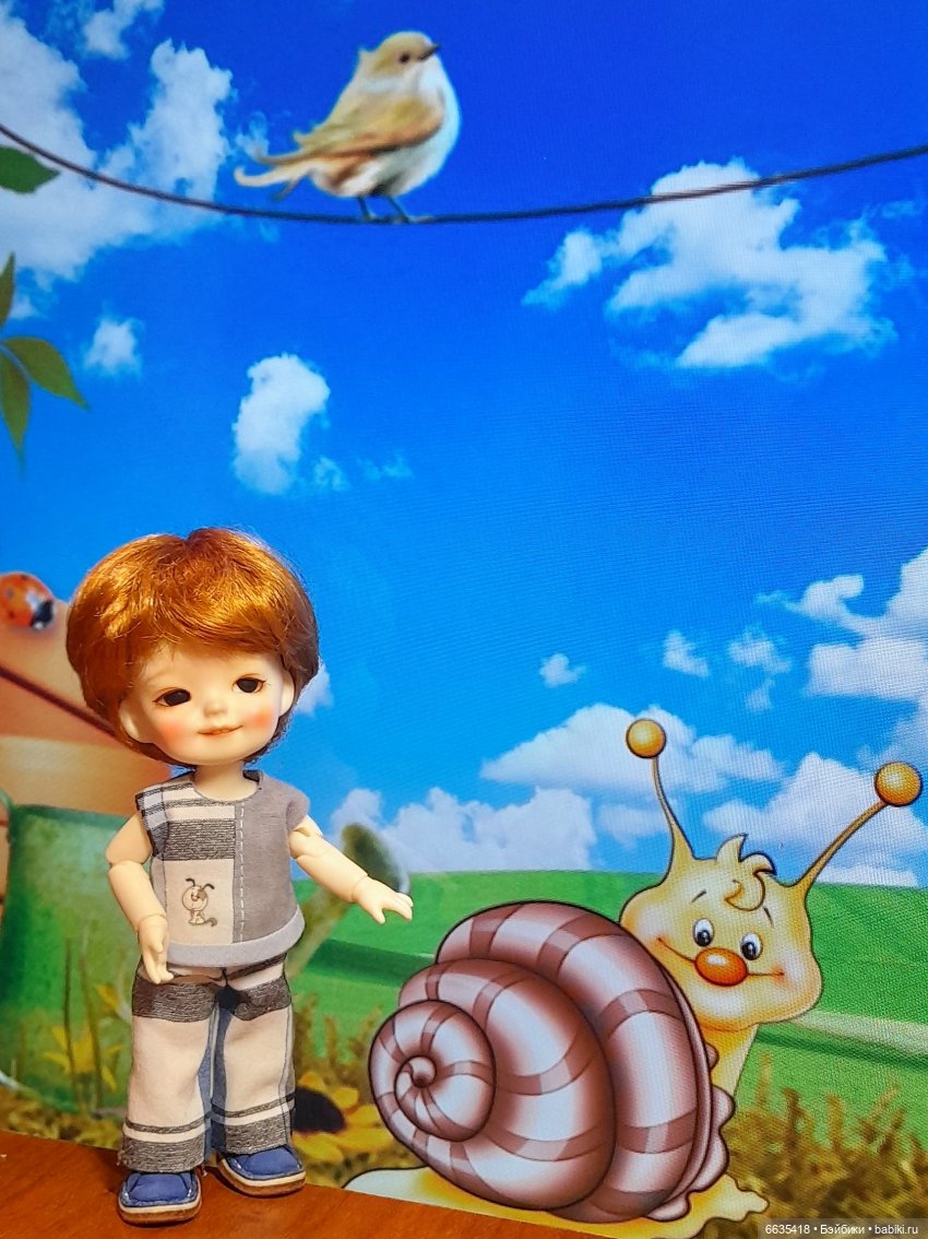 От улыбки хмурый день светлей