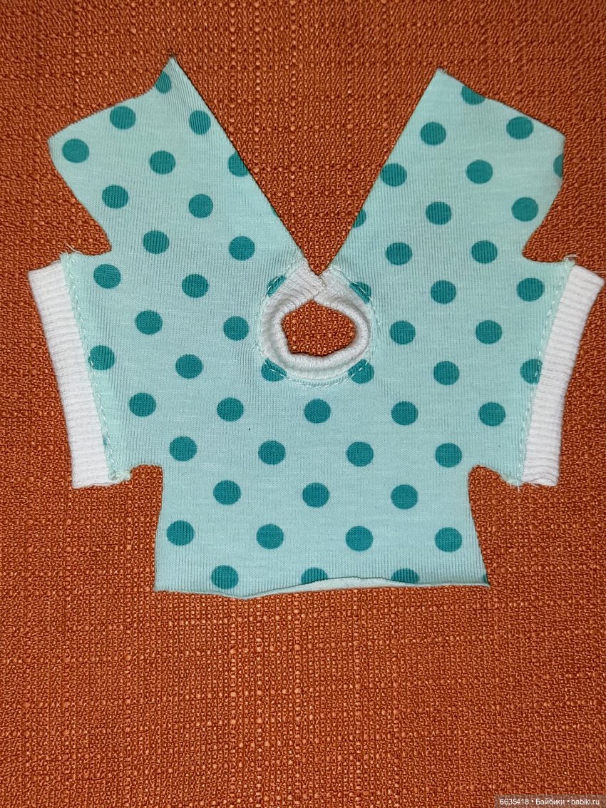 МК « Шьём свитшот для кукол Monst ростом 20 см»